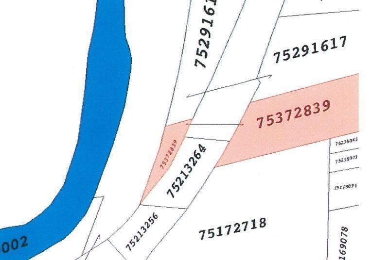 1.45 acre lot facing the Nashwaak River! Only $19,900!