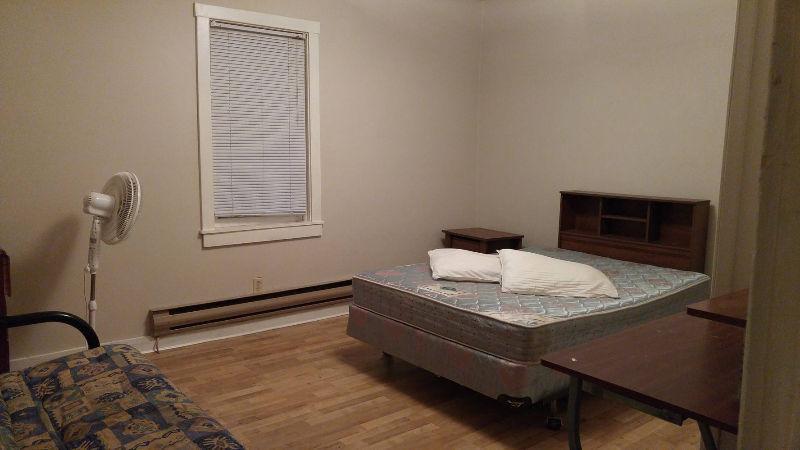 Rooms for rent / Chambres à louer